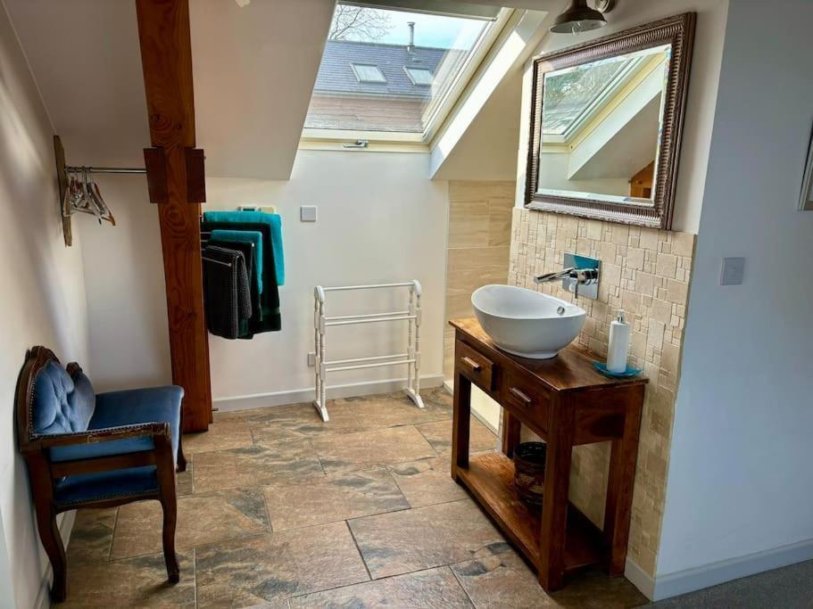 Little Bream - Pretty Cosy Cottage, Sea Views, Walk To The Beach Mawnan Smith Zewnętrze zdjęcie